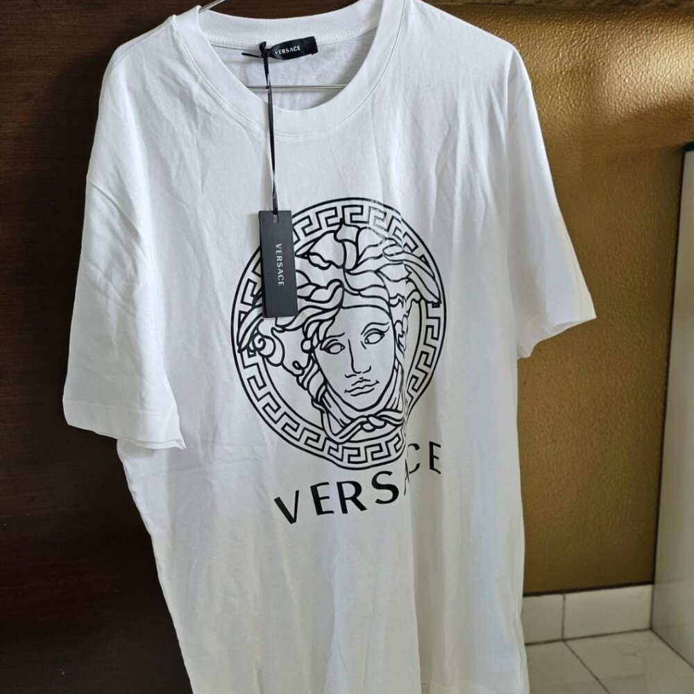 Versace tshirt!!!